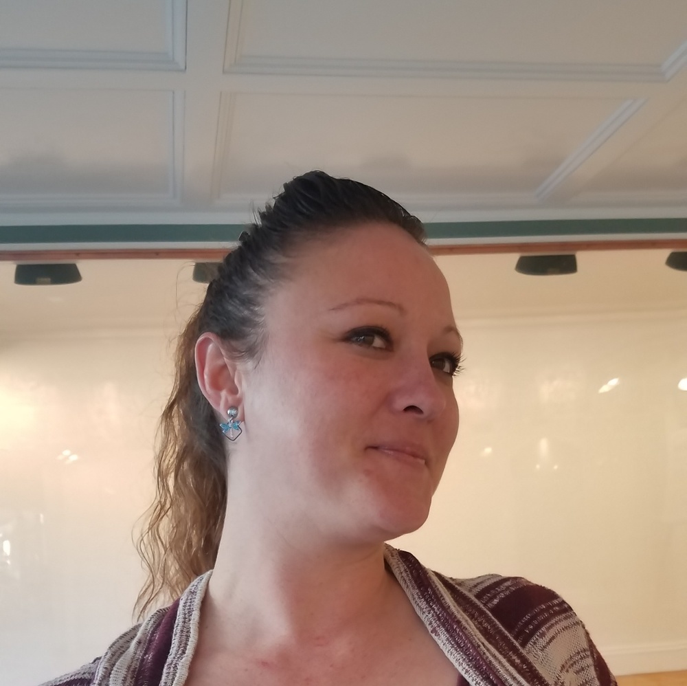 Meet your Posher, Andrea